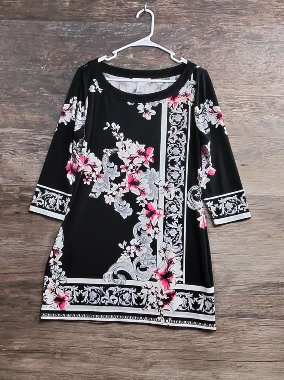White House Black Market Black Floral Border Shift Dress
